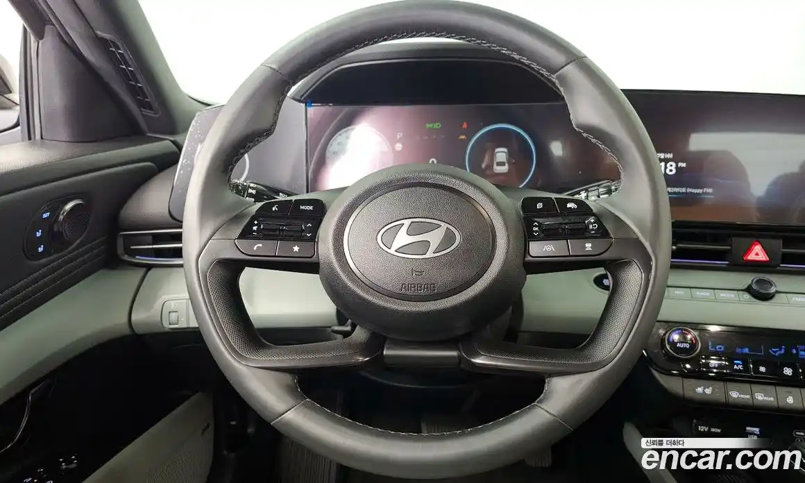 Hyundai Avante 2023 1.6 автомат (гидро), фото 18