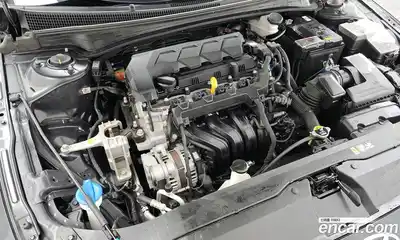 Hyundai Avante 2023 1.6 автомат (гидро), миниатюра 5