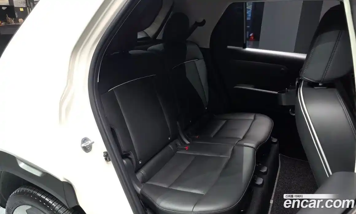 Hyundai Casper 2024 0.2 автомат (гидро), фото 16
