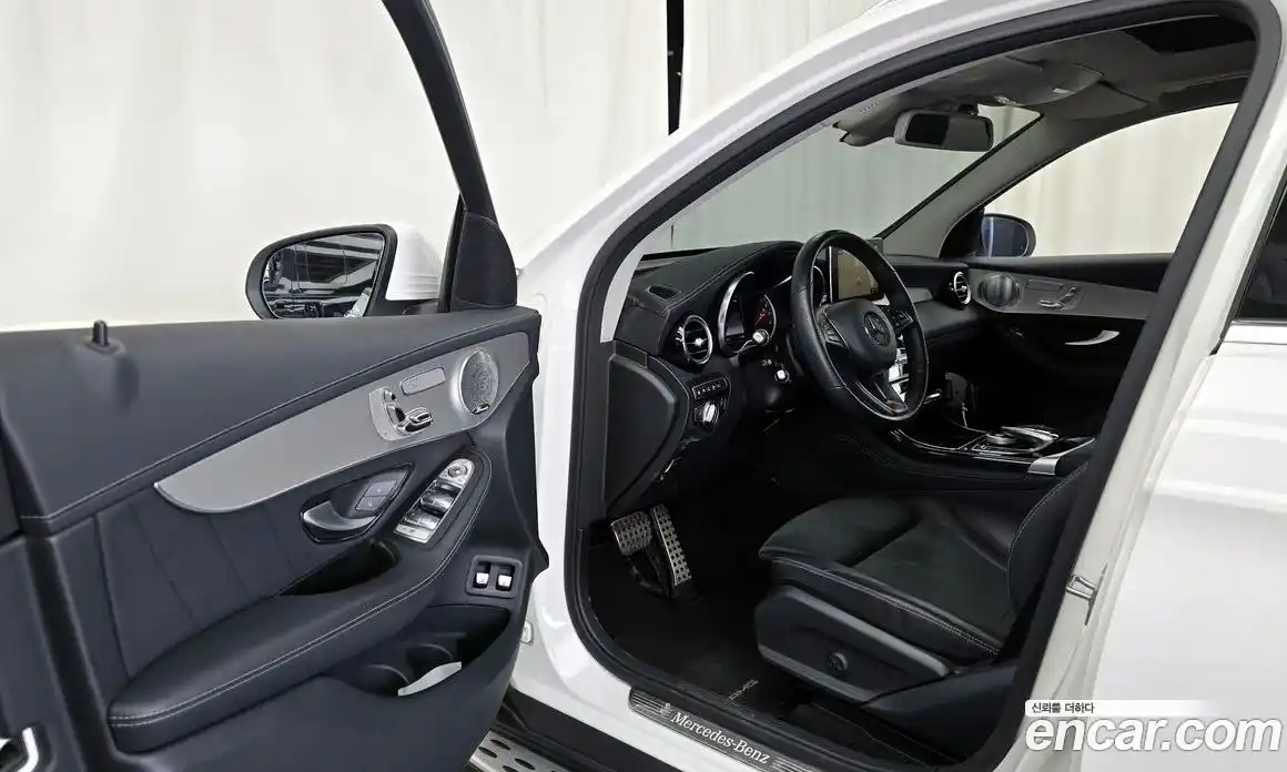 Mercedes-Benz GLC-Class 2018 2.0 гидро, фото 13 Mercedes-Benz GLC-Class 2018 2.0 гидро, фото 13