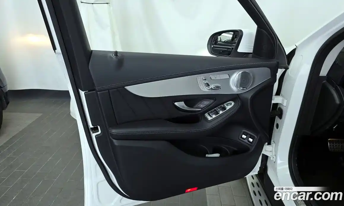 Mercedes-Benz GLC-Class 2018 2.0 гидро, фото 14 Mercedes-Benz GLC-Class 2018 2.0 гидро, фото 14