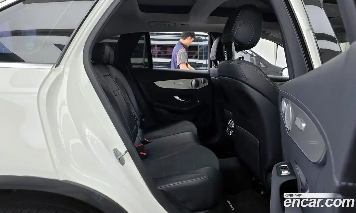 Mercedes-Benz GLC-Class 2018 2.0 гидро, фото 17 Mercedes-Benz GLC-Class 2018 2.0 гидро, фото 17