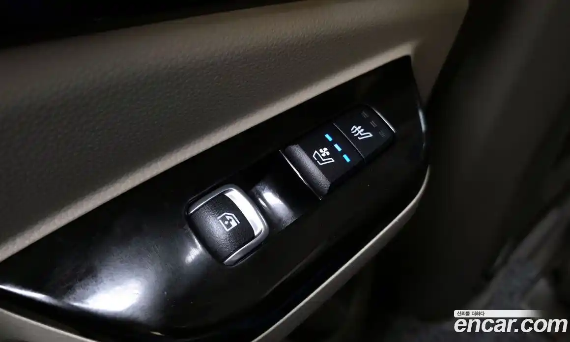 Kia Carnival 2021 3.5 автомат (гидро), фото 19