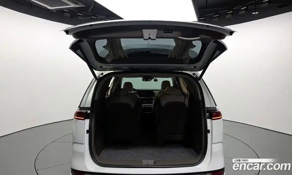 Kia Carnival 2021 3.5 автомат (гидро), фото 20