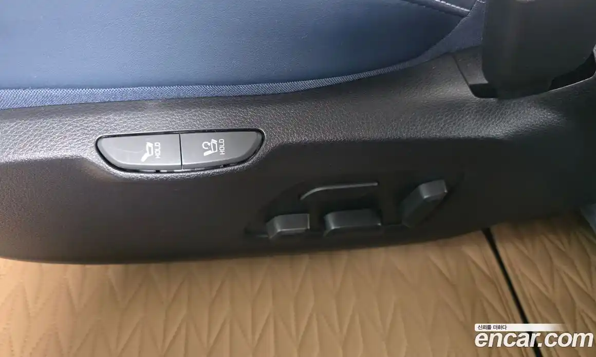 Kia Carnival 2024 1.6 автомат (гидро), фото 26