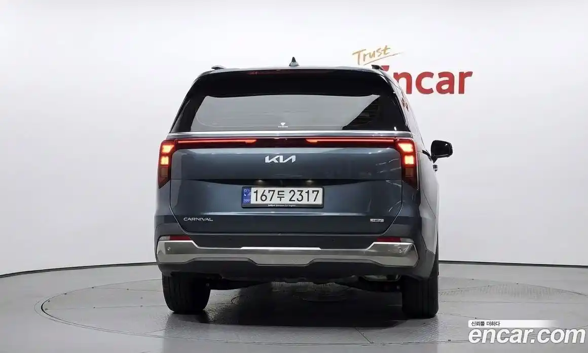 Kia Carnival 2024 1.6 автомат (гидро), фото 4