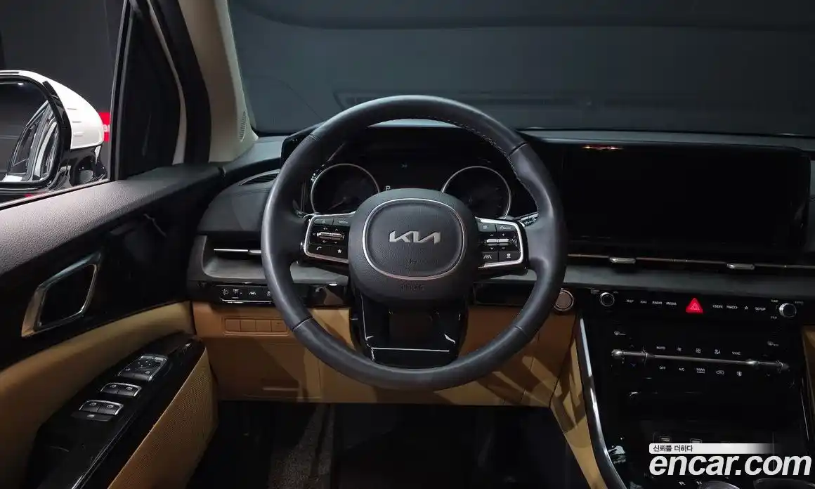 Kia Carnival 2023 2.2 автомат (гидро), фото 13
