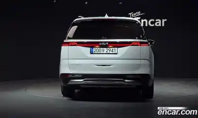 Kia Carnival 2023 2.2 автомат (гидро), миниатюра 4