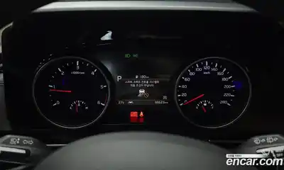 Kia Carnival 2023 2.2 автомат (гидро), миниатюра 8