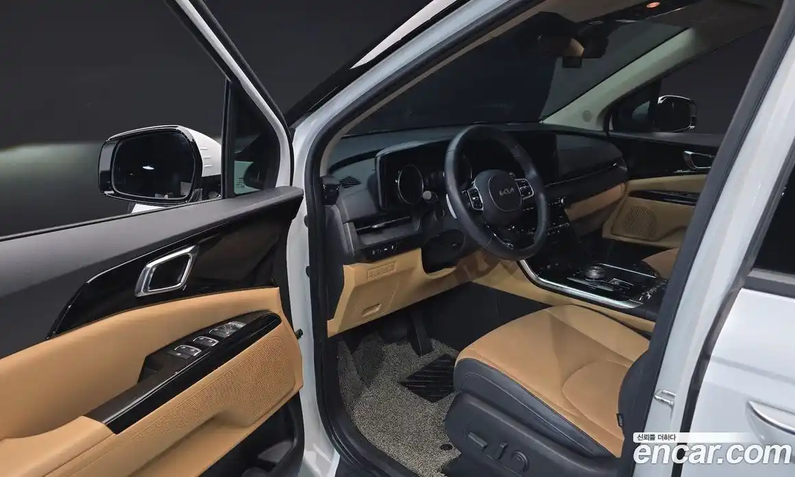 Kia Carnival 2023 2.2 автомат (гидро), фото 10