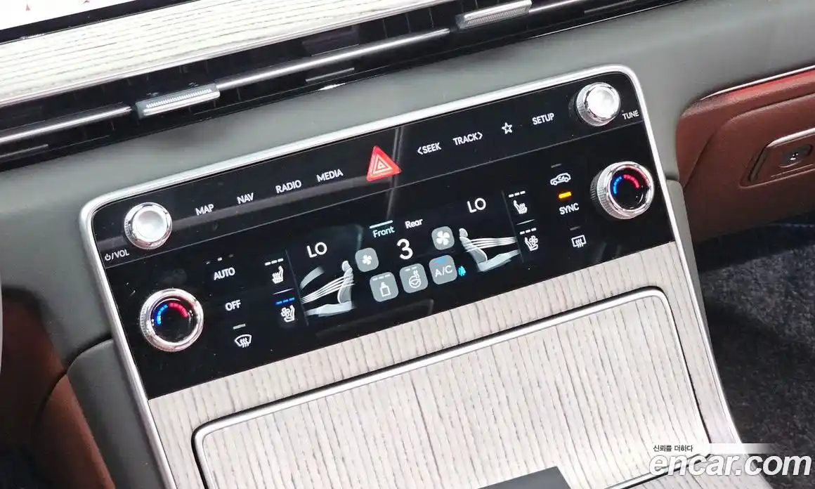 Genesis GV80 2024 2.5 автомат (гидро), фото 23