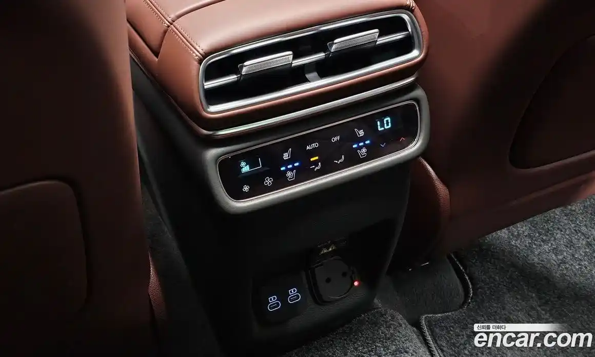 Genesis GV80 2024 2.5 автомат (гидро), фото 24