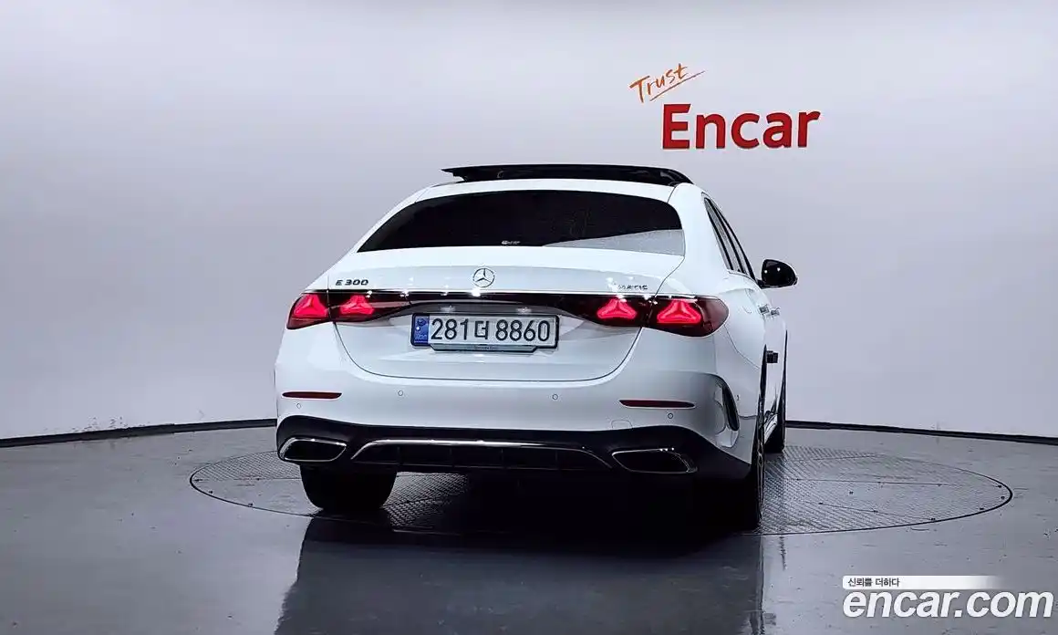 Mercedes-Benz E-Class 2024 2.0 автомат (гидро), фото 4
