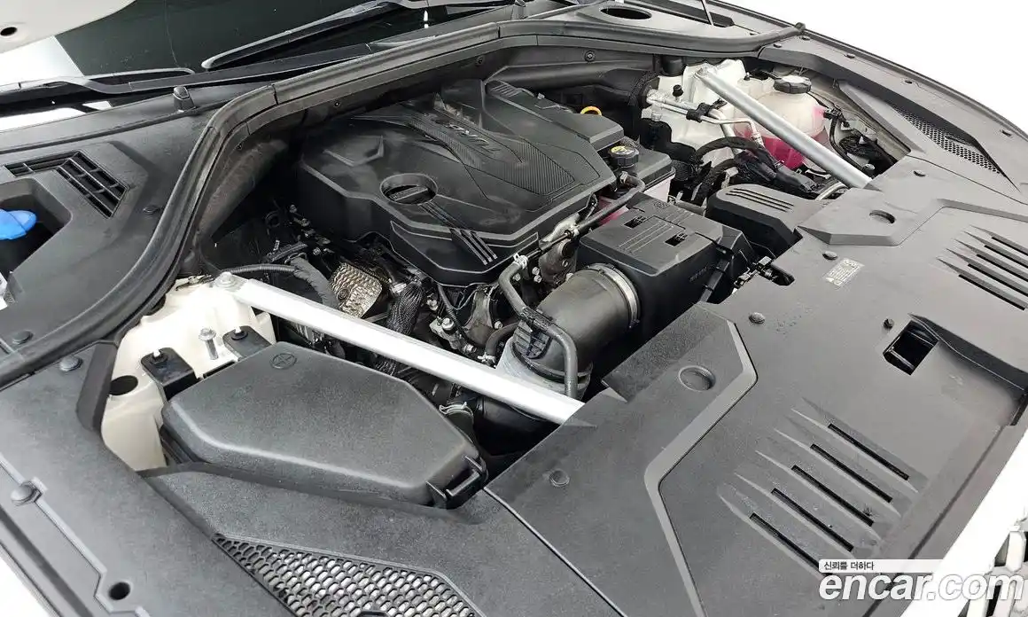 Genesis GV70 2021 2.5 автомат (гидро), фото 6