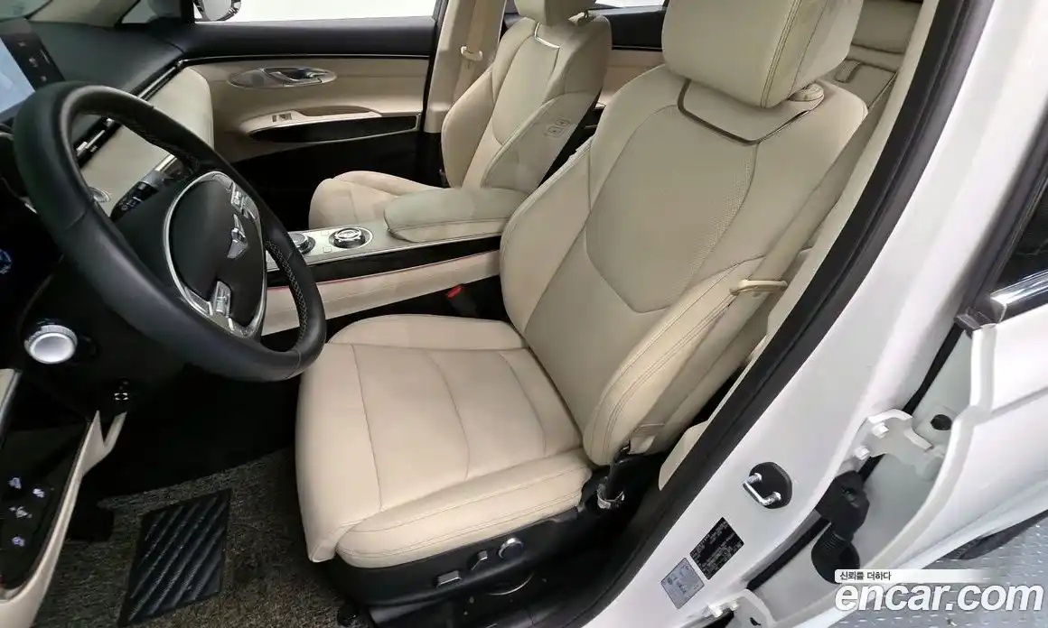 Genesis GV70 2021 2.5 автомат (гидро), фото 30