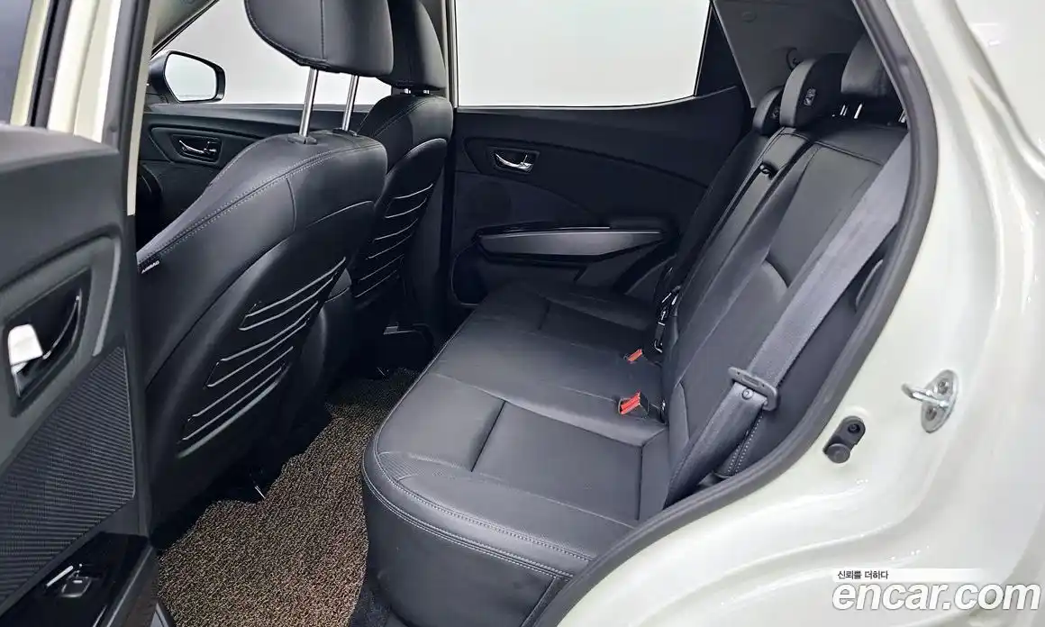 SsangYong TIBOLI 2019 1.5 автомат (гидро), фото 16