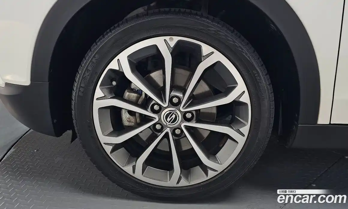SsangYong TIBOLI 2016 1.6 автомат (гидро), фото 5