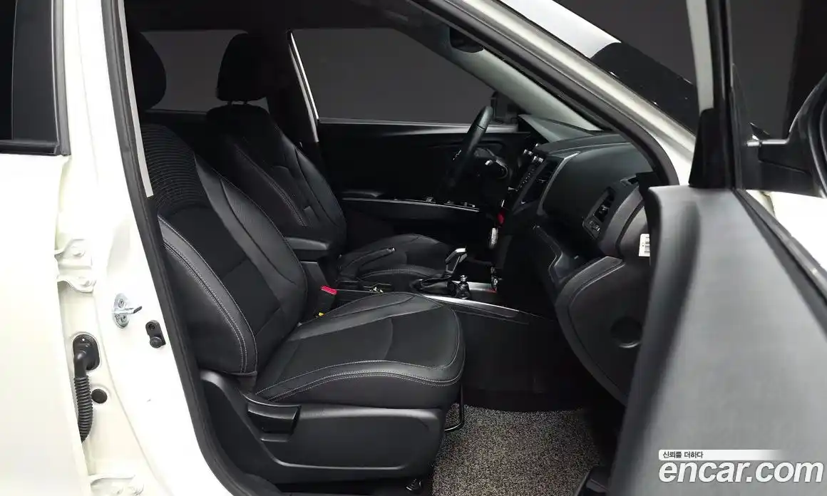 SsangYong TIBOLI 2019 1.6 автомат (гидро), фото 11