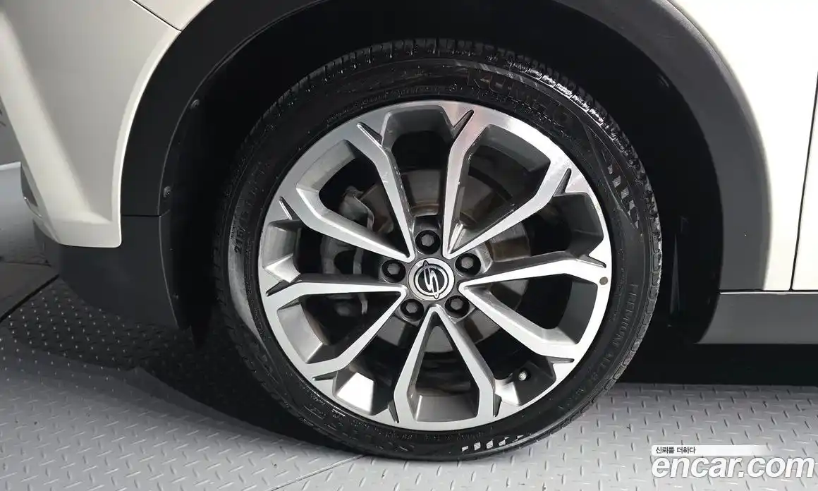 SsangYong TIBOLI 2019 1.6 автомат (гидро), фото 5