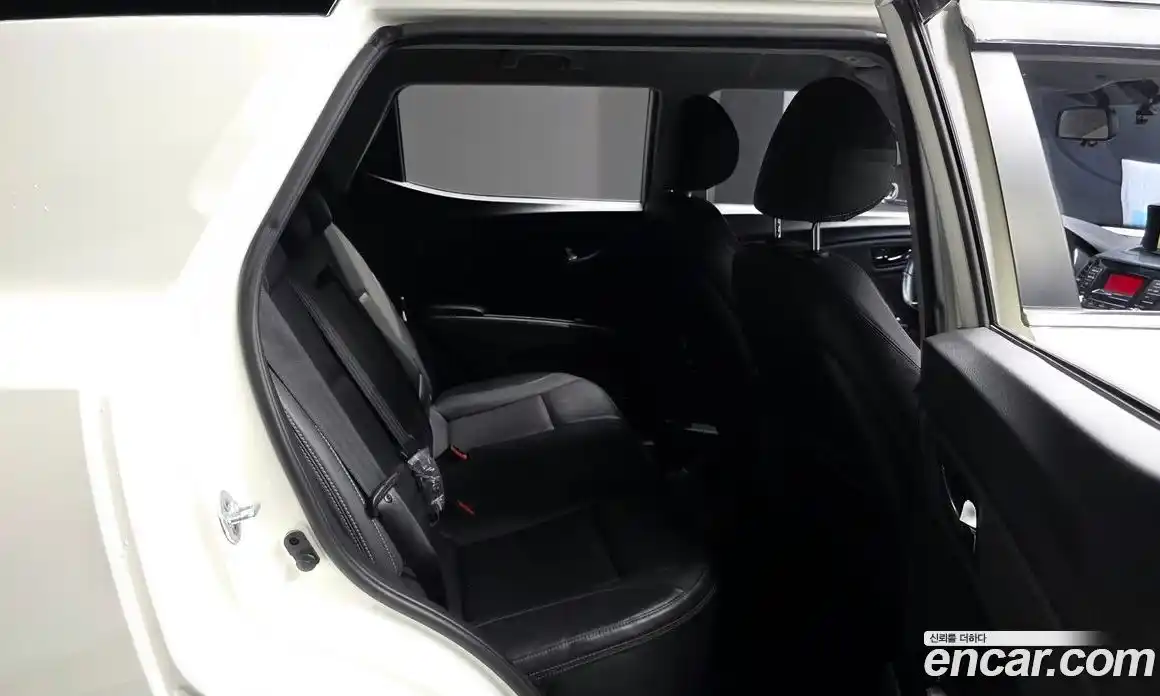 SsangYong TIBOLI 2017 1.6 автомат (гидро), фото 18
