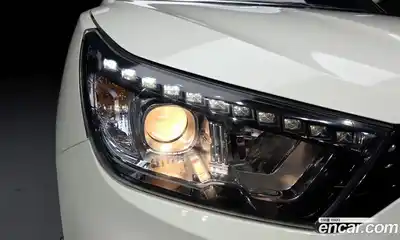 SsangYong TIBOLI 2017 1.6 автомат (гидро), миниатюра 8