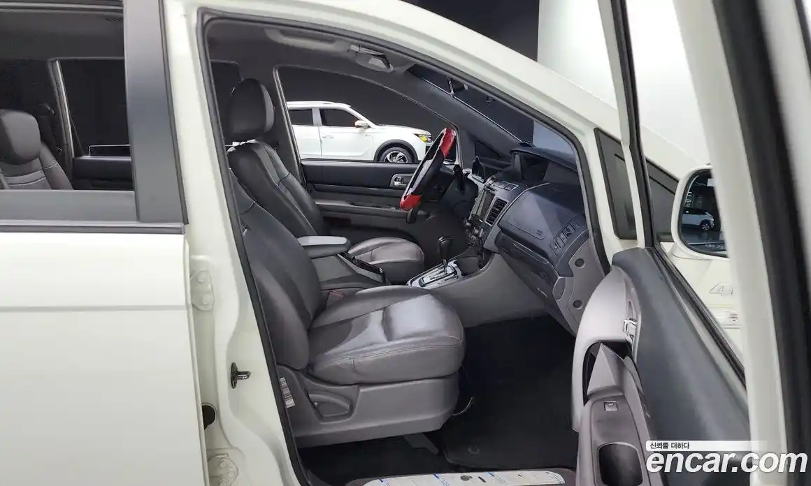 SsangYong Korando 2014 2.0 автомат (гидро), фото 16