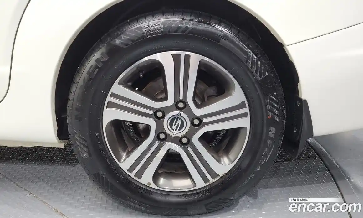 SsangYong Korando 2014 2.0 автомат (гидро), фото 7