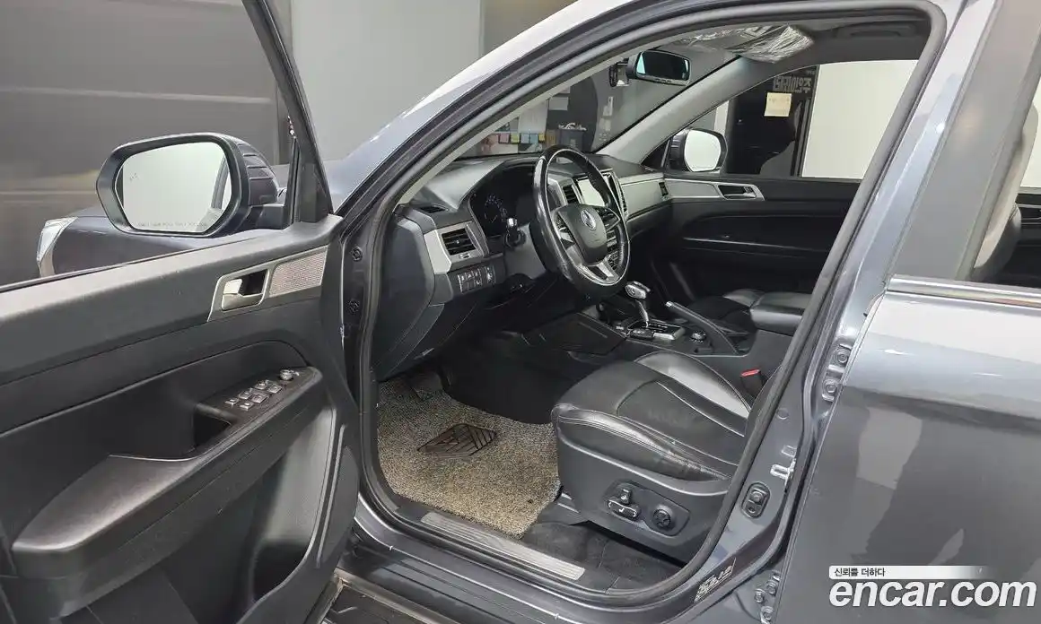 SsangYong Rexton 2019 2.2 автомат (гидро), фото 13
