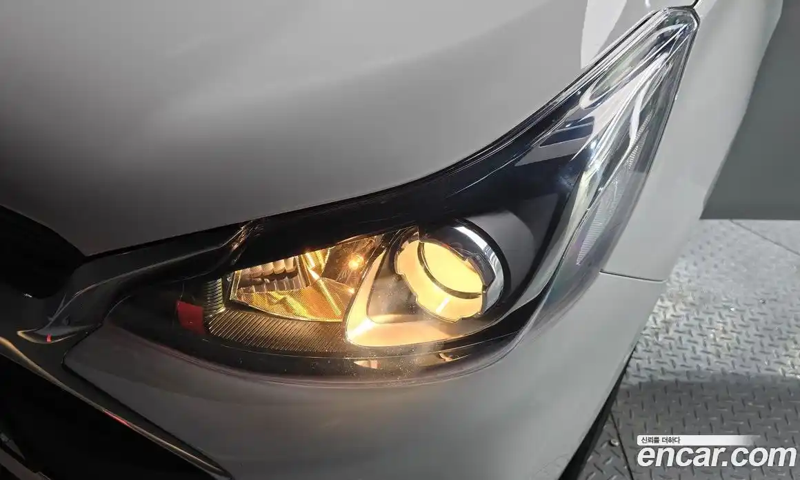 Chevrolet Spark 2018 1.0 автомат (гидро), фото 8