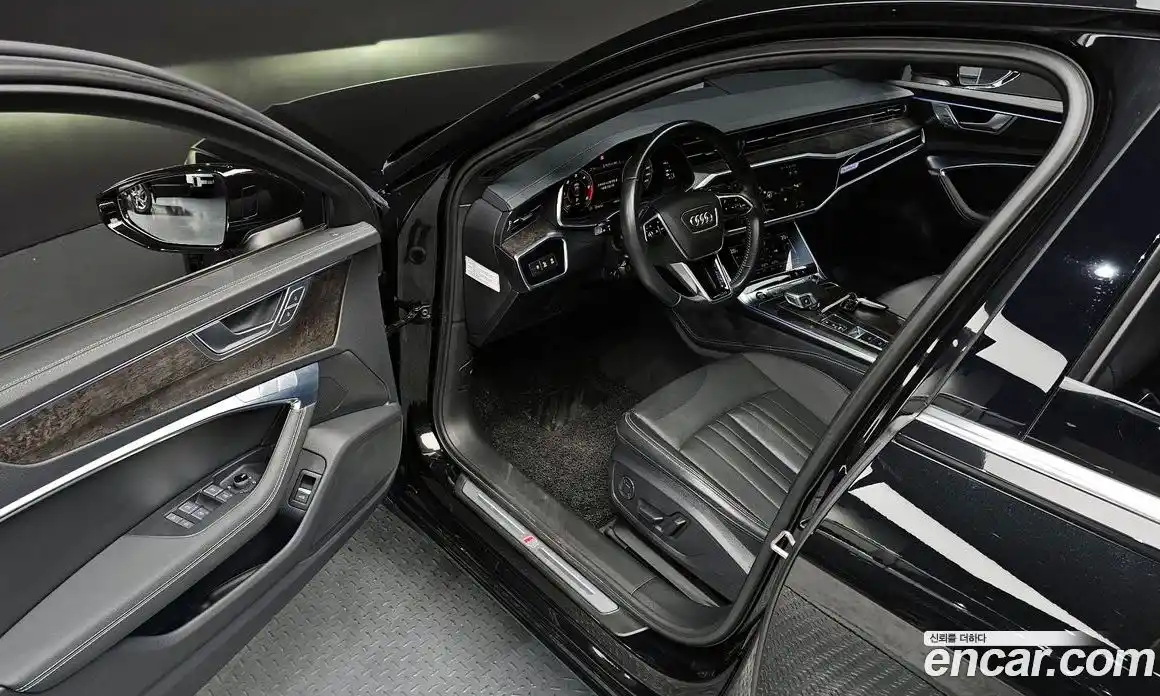 Audi A6 2021 3.0 автомат (гидро), фото 16