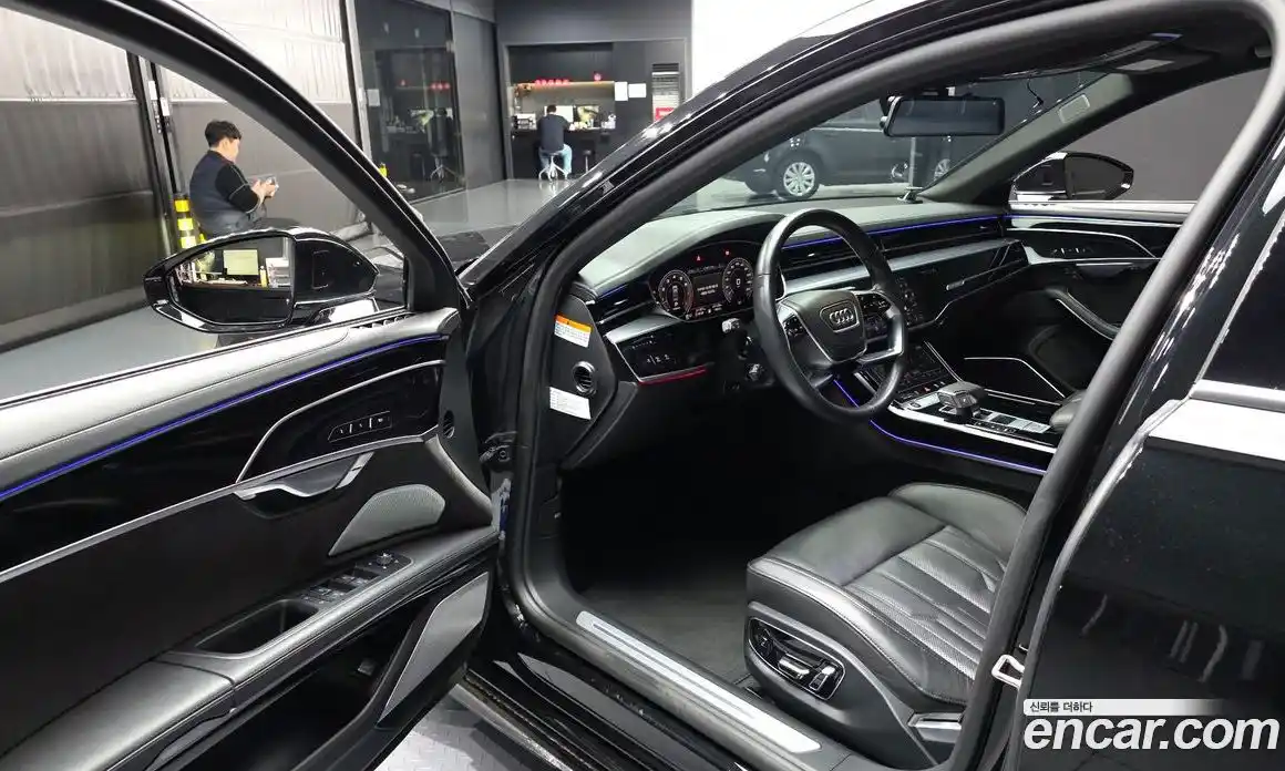 Audi A8 2021 3.0 автомат (гидро), фото 13