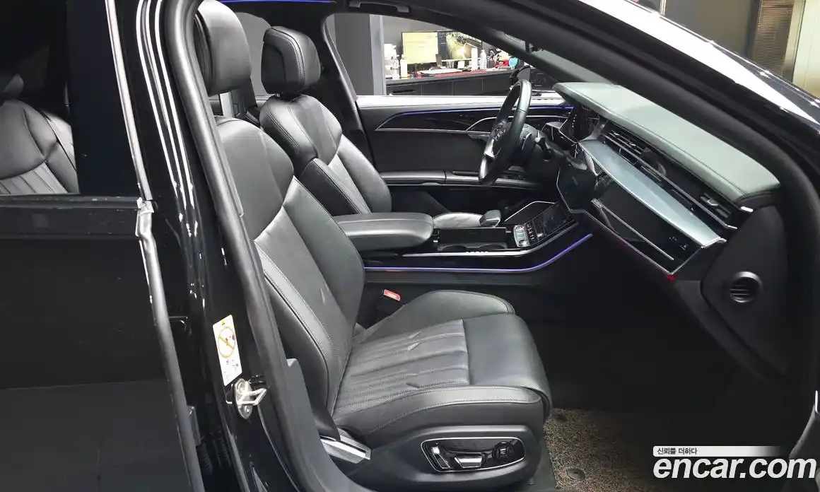 Audi A8 2021 3.0 автомат (гидро), фото 17
