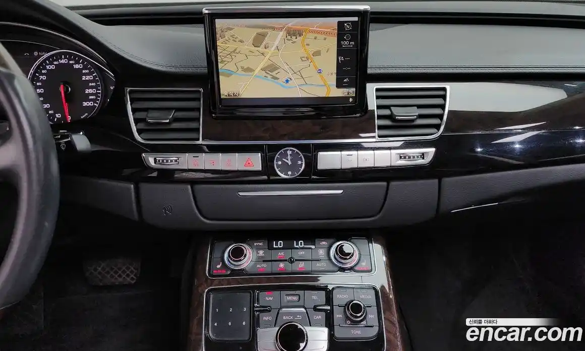 Audi A8 2013 3.0 автомат (гидро), фото 12