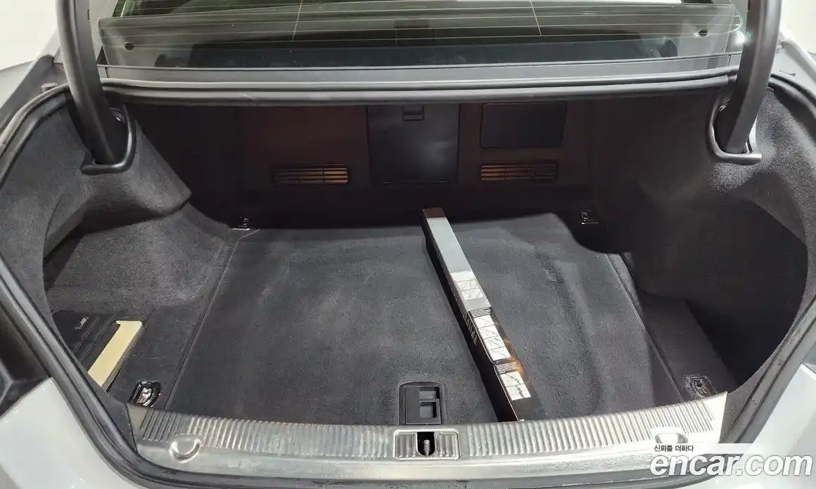 Audi A8 2013 3.0 автомат (гидро), фото 17