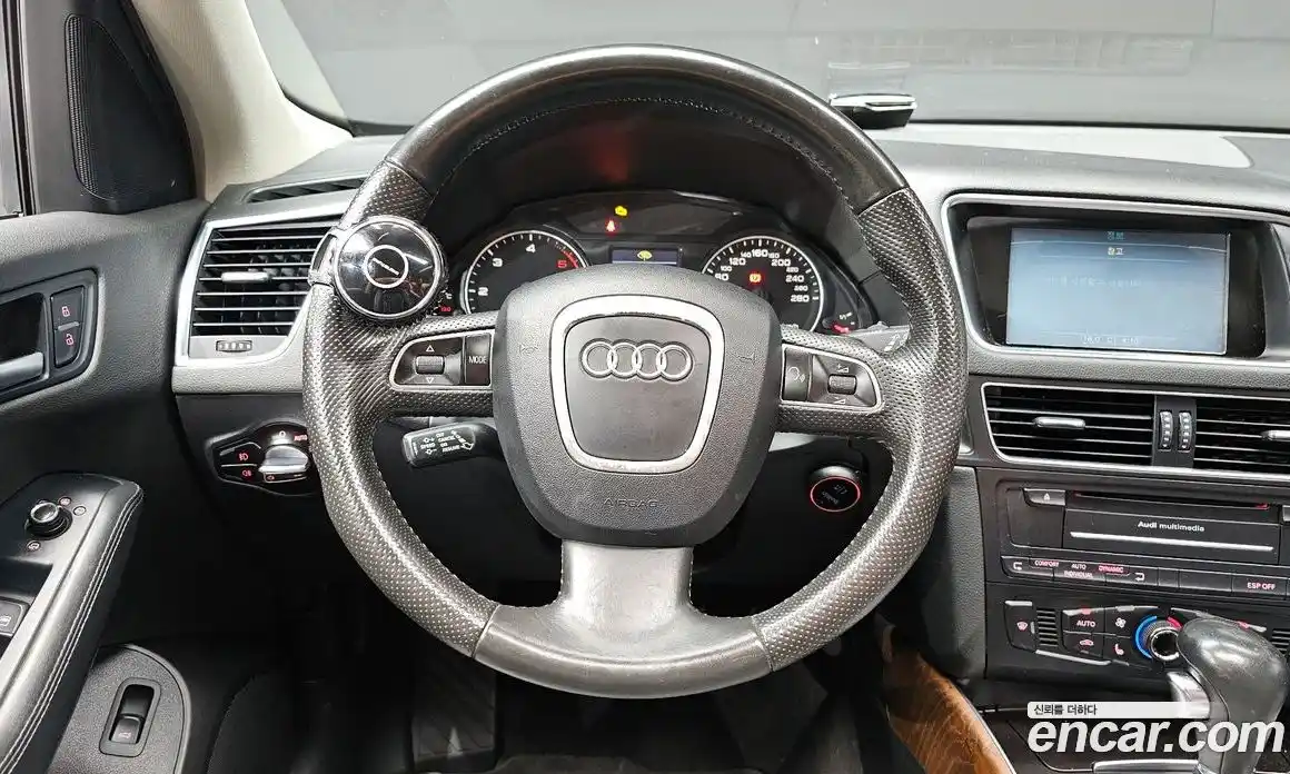Audi Q5 2010 2.0 автомат (гидро), фото 13