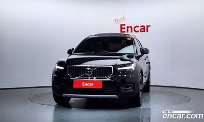 Volvo XC40 2020 2.0 автомат (гидро), миниатюра 3