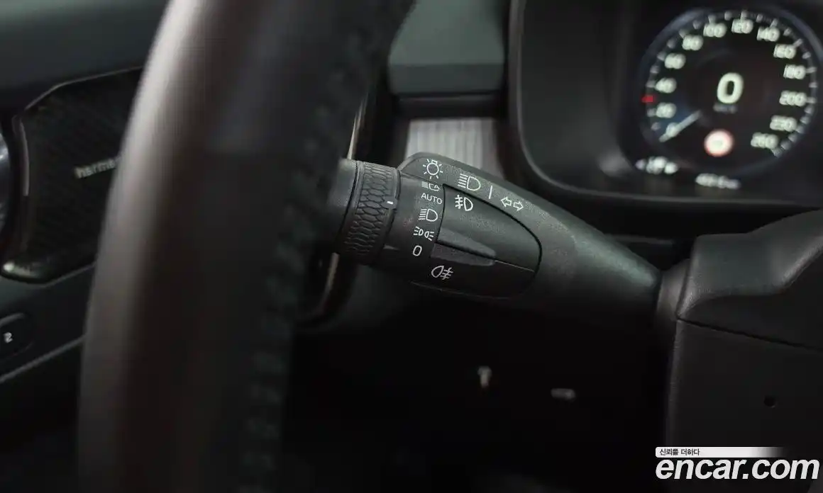 Volvo XC40 2020 2.0 автомат (гидро), фото 35