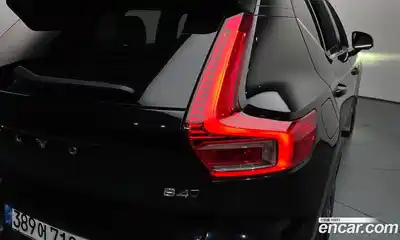 Volvo XC40 2020 2.0 автомат (гидро), миниатюра 9