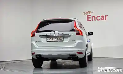 Volvo XC60 2017 2.0 автомат (гидро), миниатюра 4
