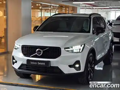 Volvo XC40, 2026, 413 км