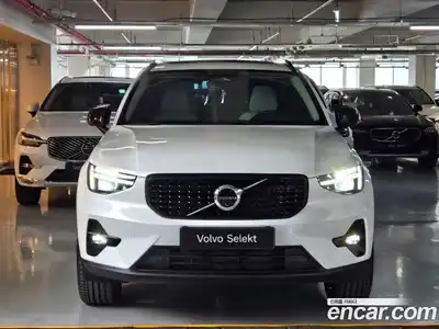 Volvo XC40 2026 2.0 автомат (гидро), миниатюра 3