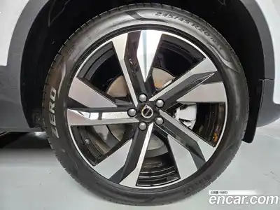 Volvo XC40 2026 2.0 автомат (гидро), миниатюра 5