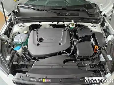 Volvo XC40 2026 2.0 автомат (гидро), миниатюра 6