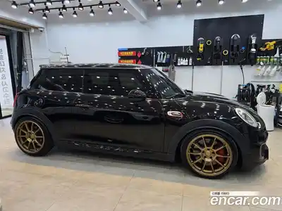 Mini Cooper, 2017, 142 747 км