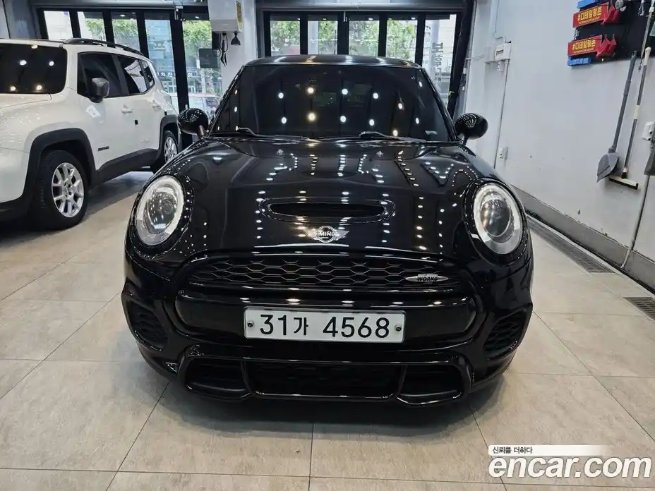 Mini Cooper 2017 2.0 автомат (гидро), фото 3