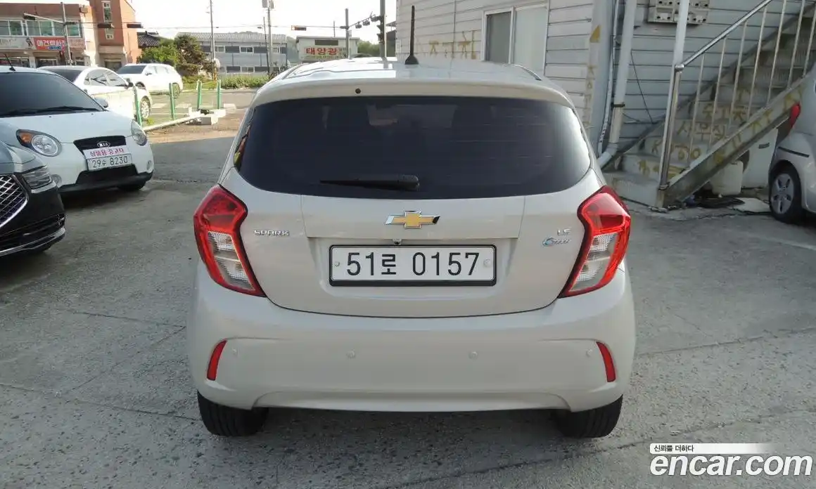 Chevrolet Spark 2016 1.0 автомат (гидро), фото 5