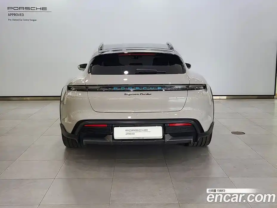 Porsche Taycan 2024 0.1 автомат (гидро), фото 4