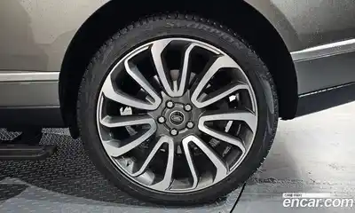 Land Rover Range Rover 2017 5.0 автомат (гидро), миниатюра 7