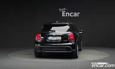 Mini Cooper 2022 1.5 автомат (гидро), миниатюра 4