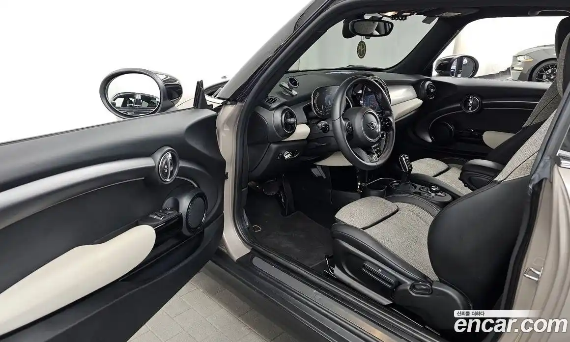 Mini Cooper 2022 автомат (гидро), фото 13